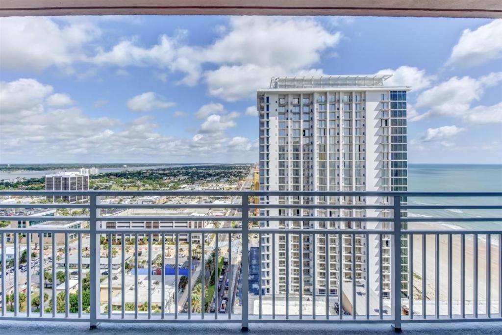 Gorgeous 2 Bedroom Master Jacuzzi Suite Ocean Walk Vacation Condo 2432 Daytona Beach Exterior photo